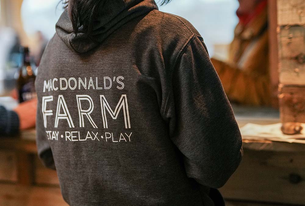macdonalds-farm-bar